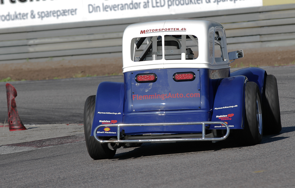 Fra nummer atten til nummer et, der var mange der så Frederiks bil fra denne vinkel i første løb.
(Foto: Motorsporten.dk)